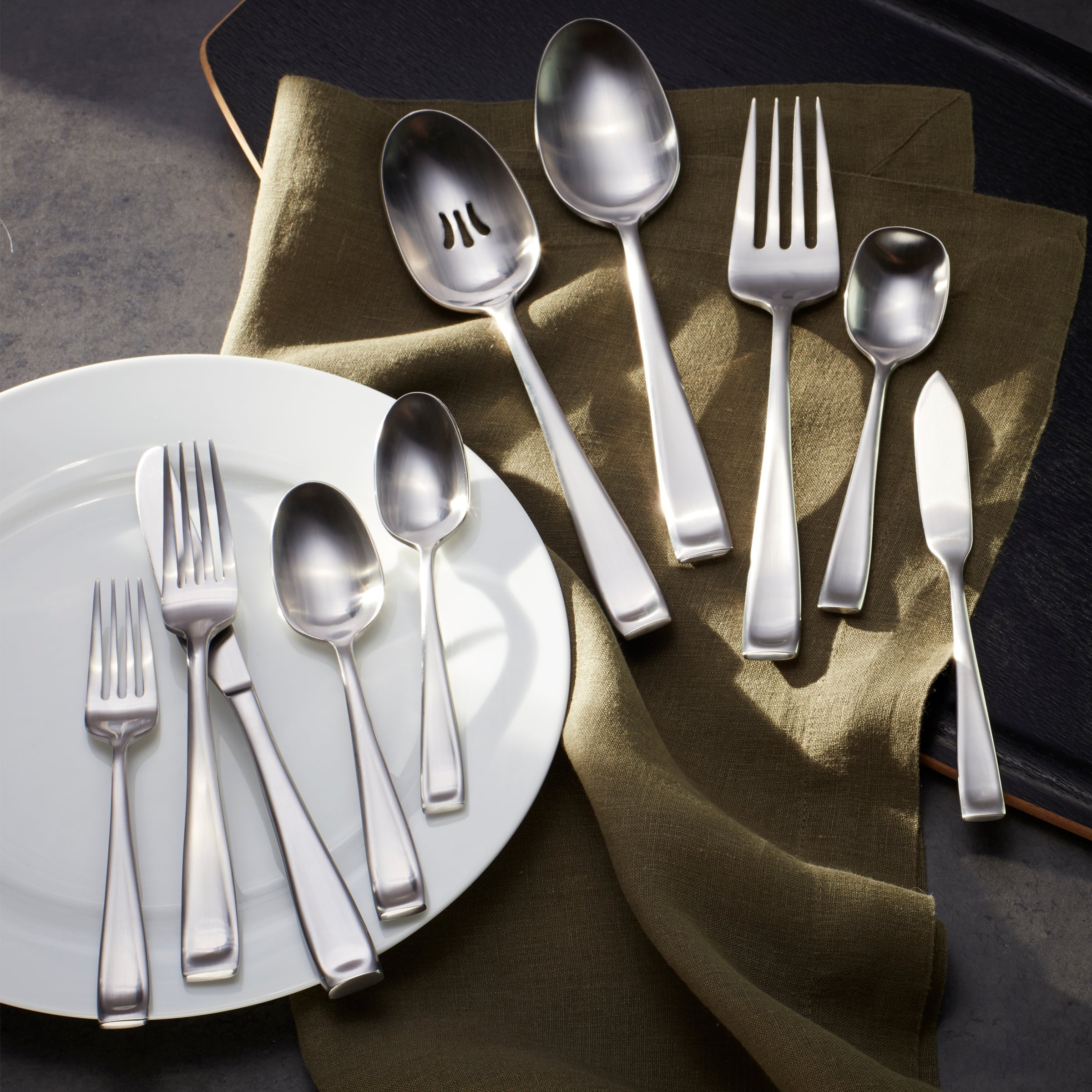 Moda Satin 65 Piece Flatware Set