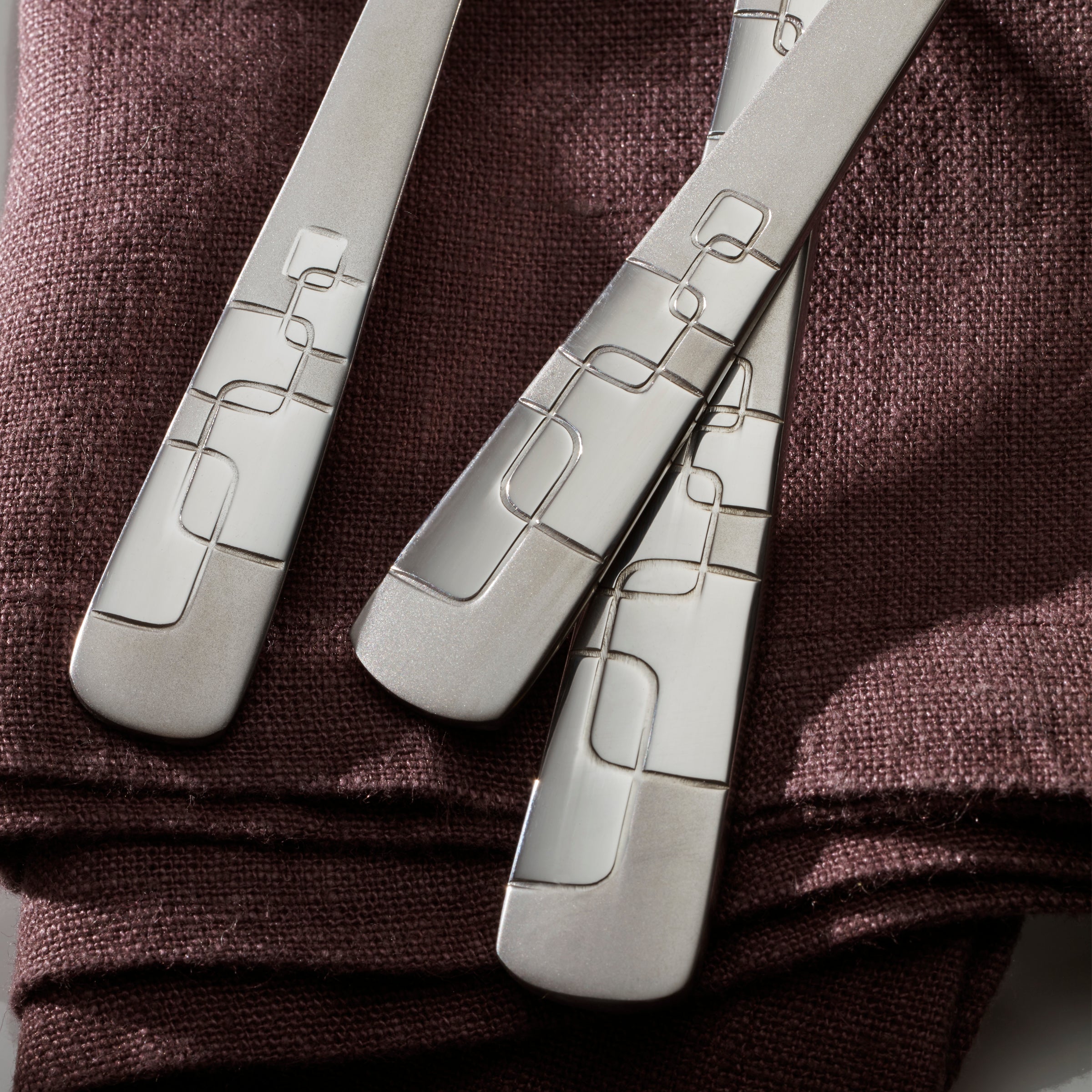 Quadratic 20 Piece Flatware Set