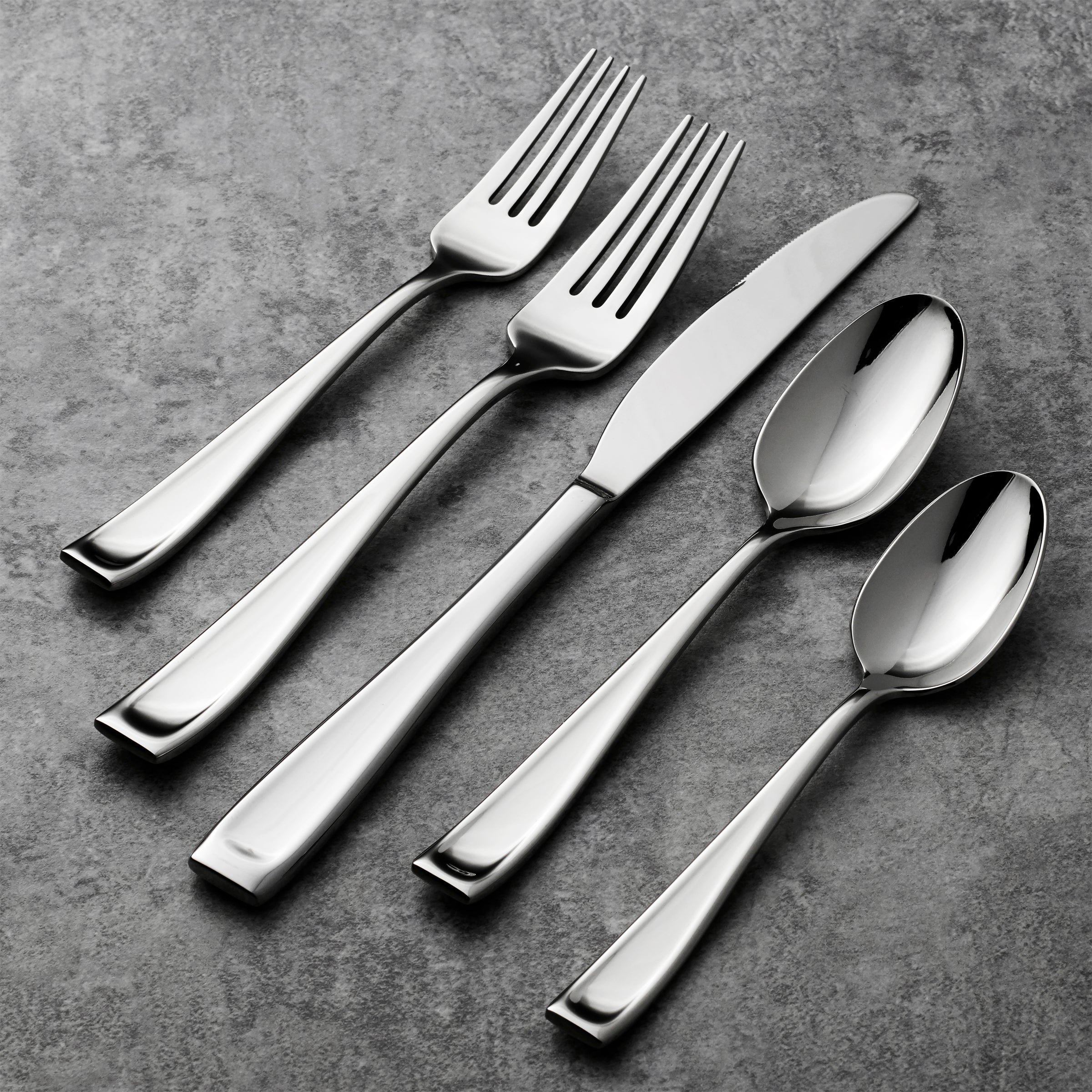 Moda 75 Piece Flatware Set