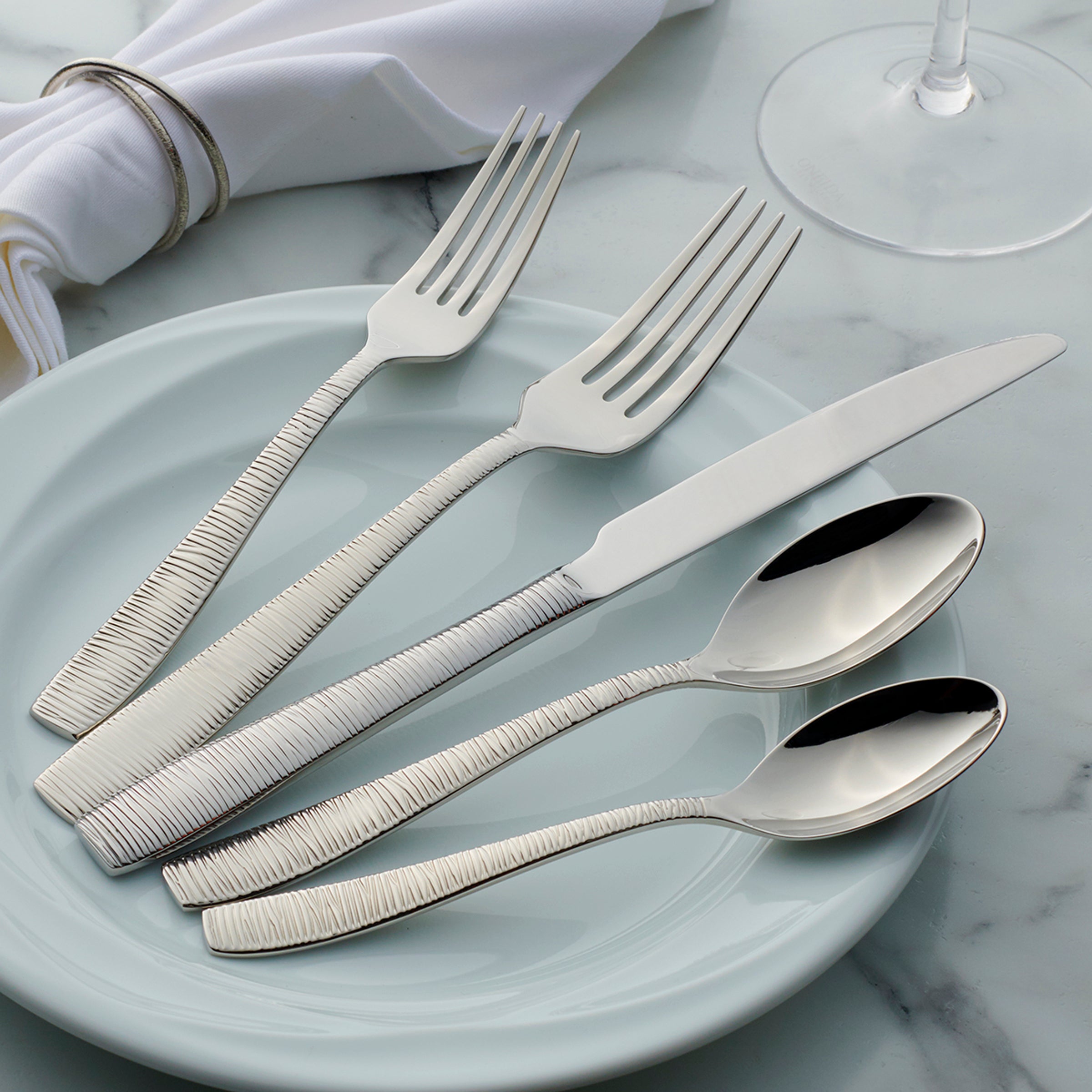 Bandera 20 Piece Flatware Set