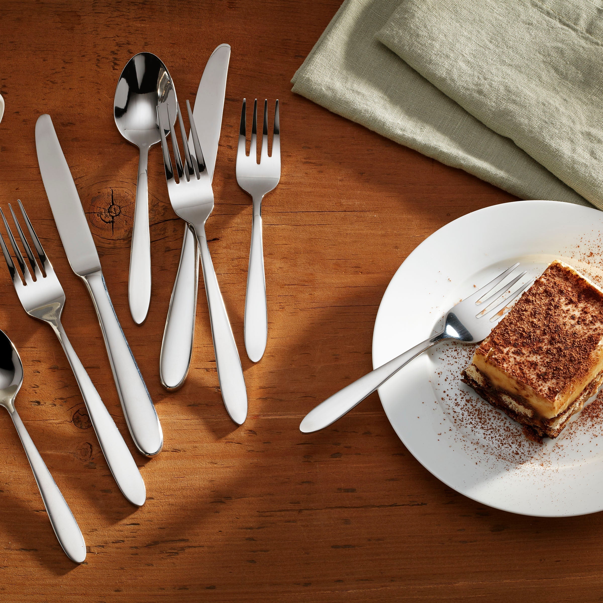 Mooncrest 45 Piece Flatware Set